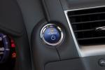 Lexus HS250h 2009 года